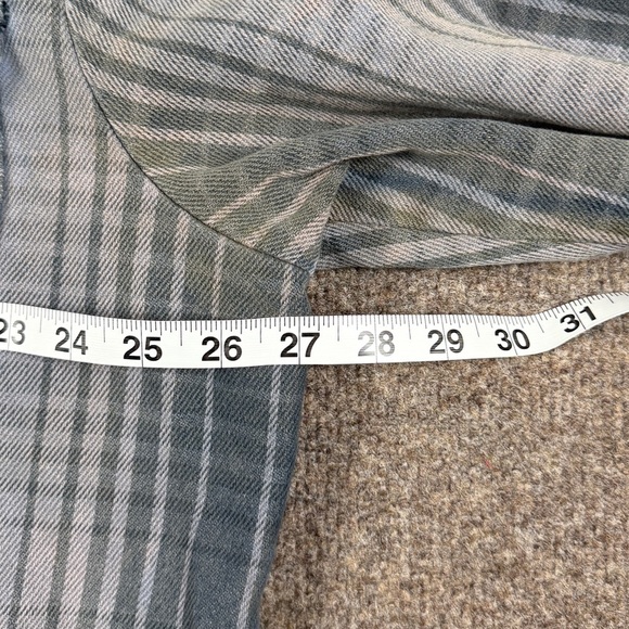 Grey shirt - Picture 14 of 14